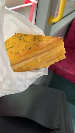 火腿芝士多士