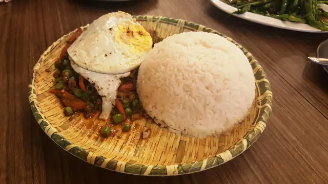 香葉辣椒肉碎飯