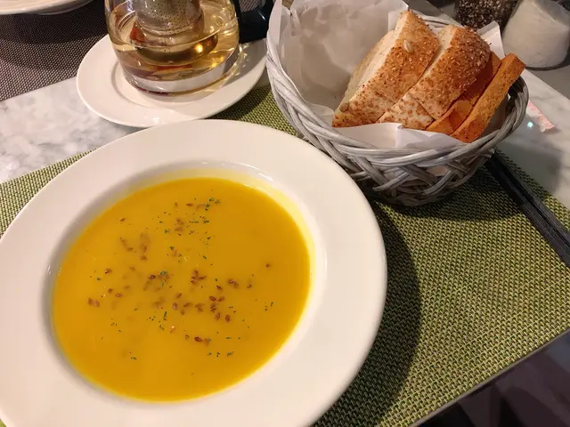 亞麻籽黃薑蔬菜湯