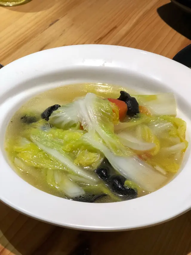 蕃茄骨湯娃娃菜