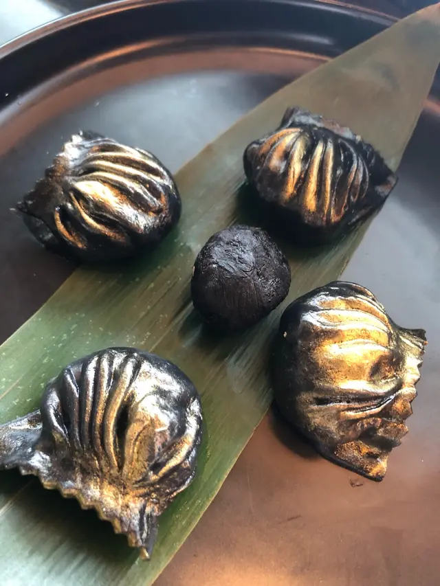 黑金餃子