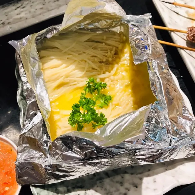 牛油金菇包