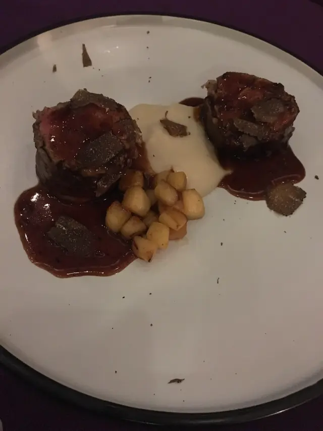 荷蘭牛仔柳配黑松露, 冬令時蔬及牛仔肉汁