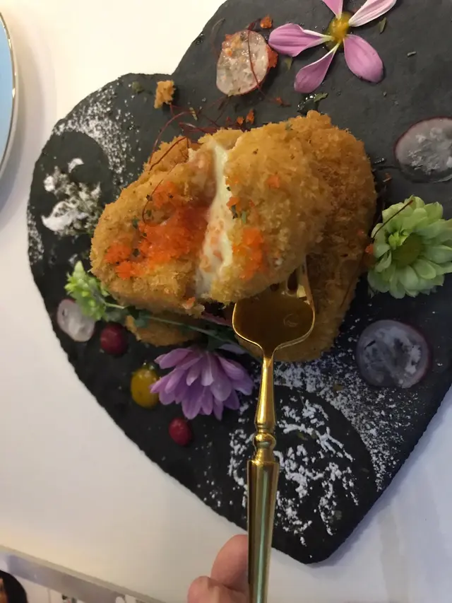 日本紅蟹忌廉流心薯餅