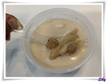 北海道特选牛乳炖花胶糖水