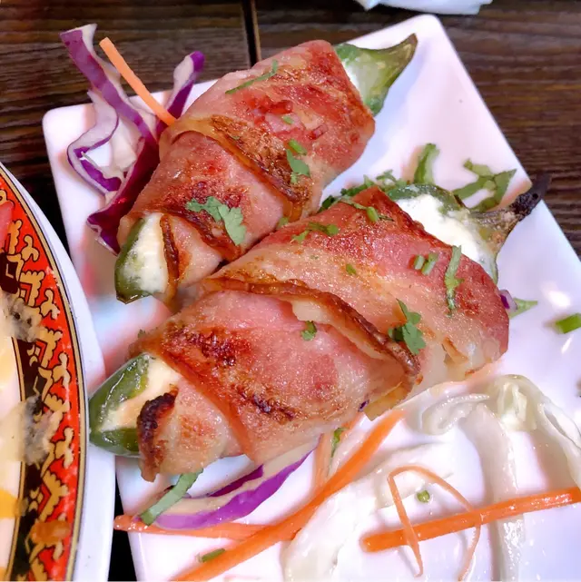 食咗一半先記得影嘅Stuffed  Jalapeños 