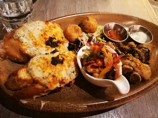 亞蘇爾小食拼盤(2人用)