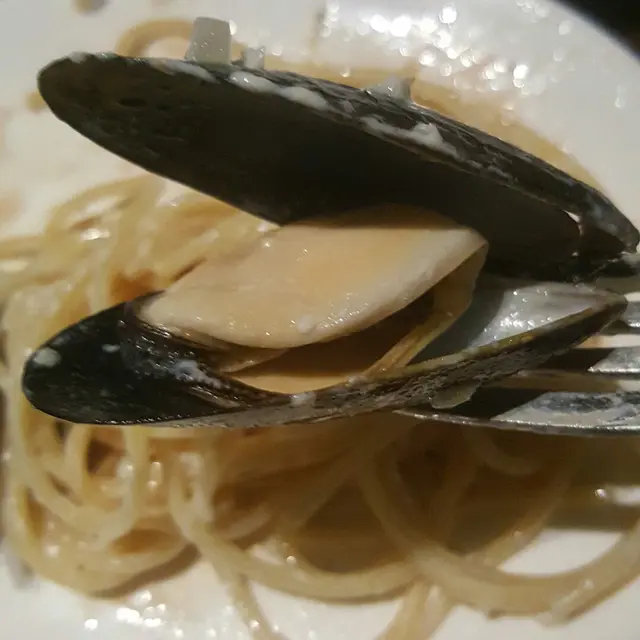 法國活藍青口香檳忌廉汁意粉