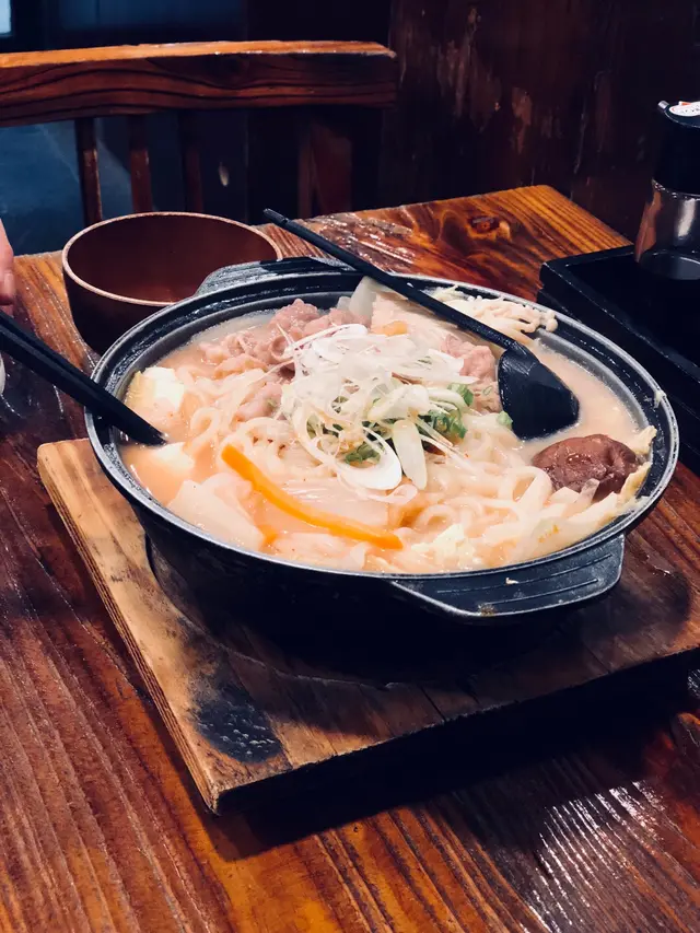 泡菜牛肉鍋加烏冬