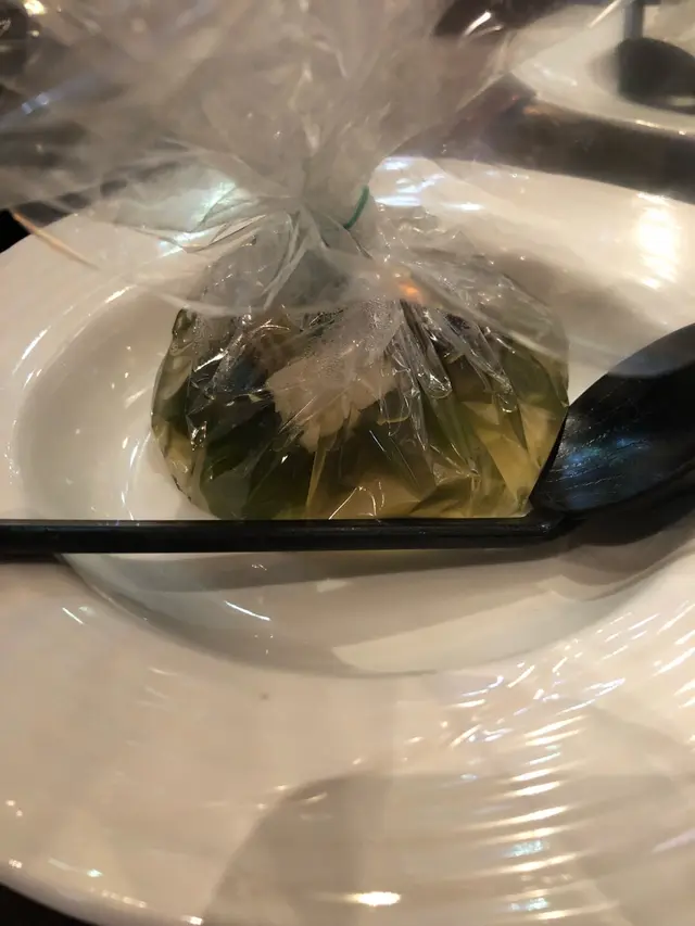 S2特色松茸蜆湯