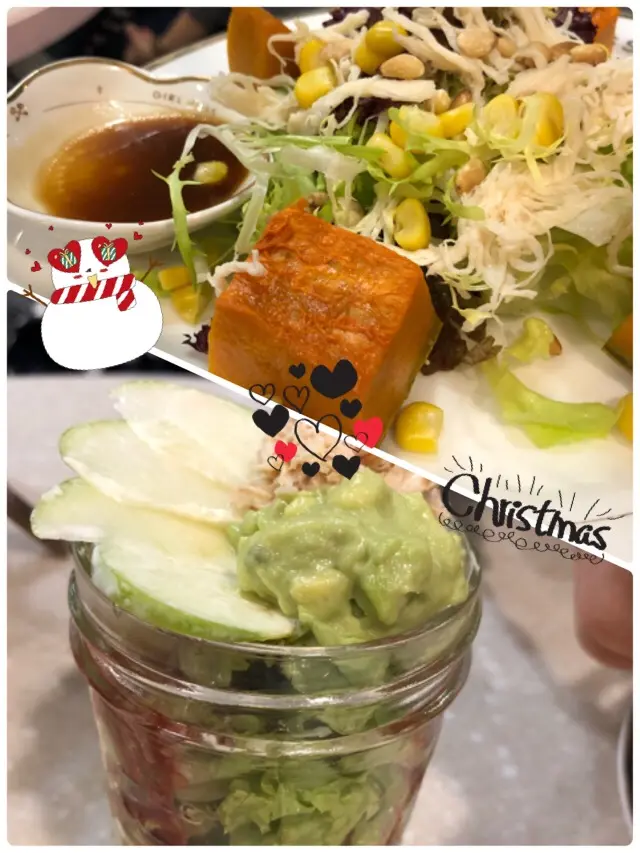 烤南瓜松子仁雞絲沙律  /  蟹肉牛油果蘋果青瓜沙律