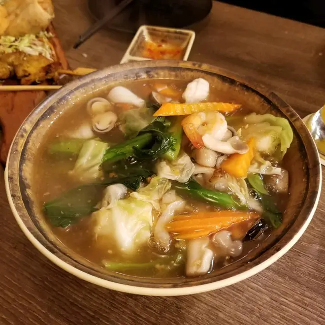 泰式濕炒海鮮河