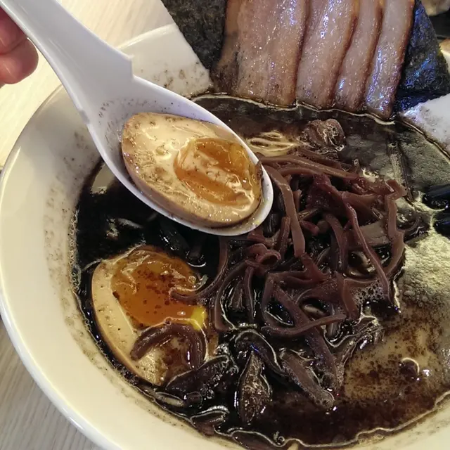 黑蒜油拉面
