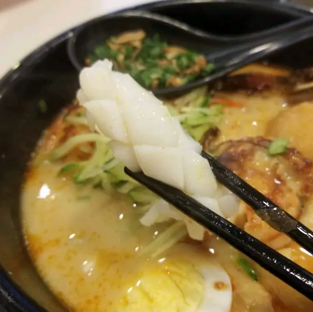 10吋半虎蝦帆立貝海鮮叻沙套餐
