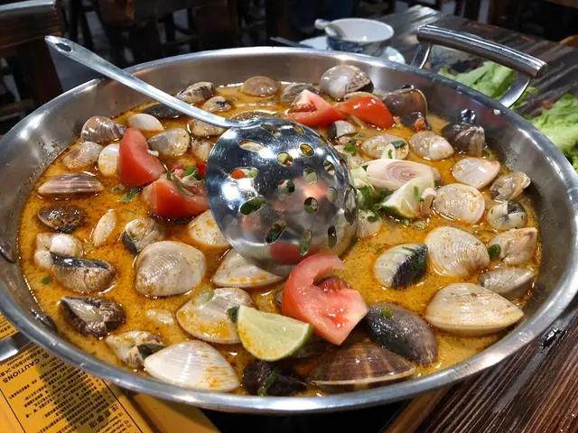 湯味濃郁,蜆好新鮮但有沙