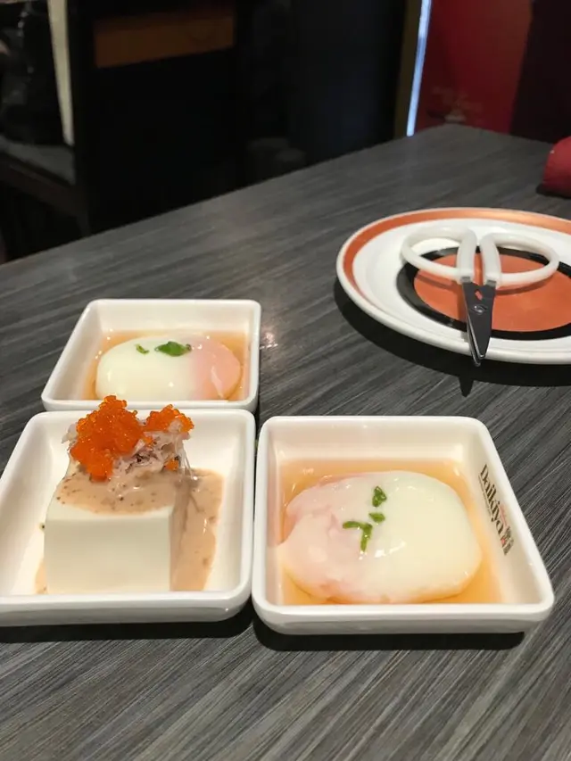 流心蛋  蟹肉豆腐沙律