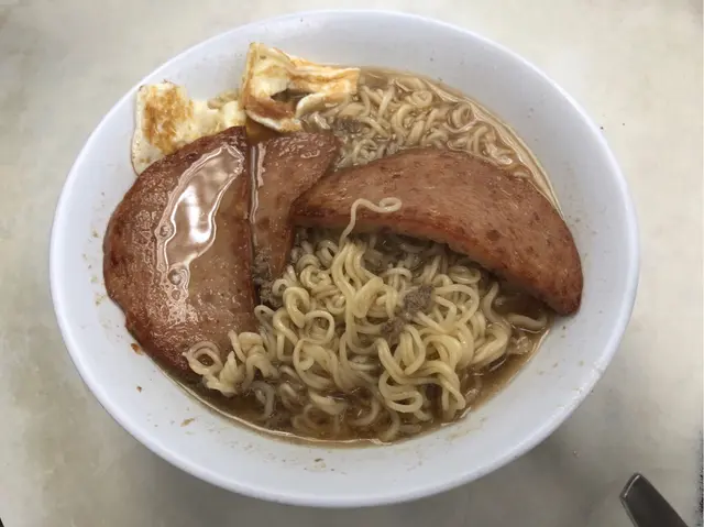 餐蛋麵