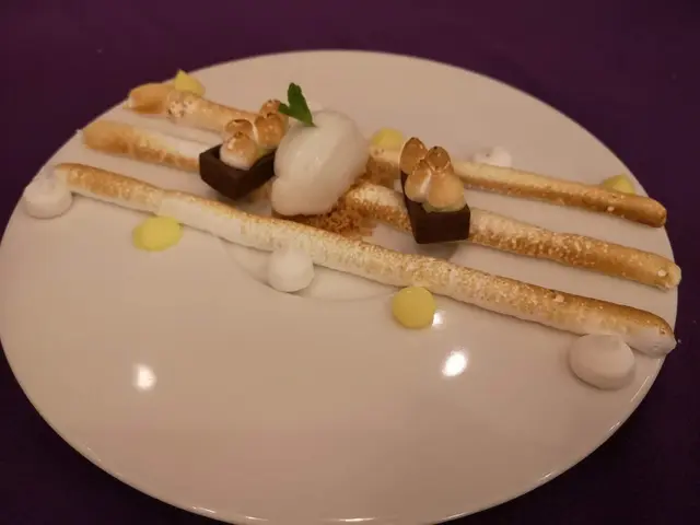 檸檬蛋白配青檸雪葩