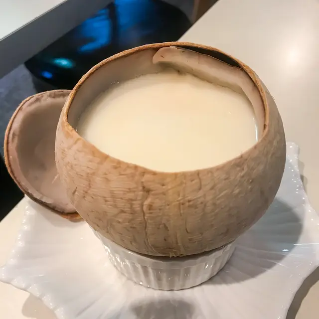椰皇燉蛋白