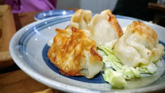 煎餃子