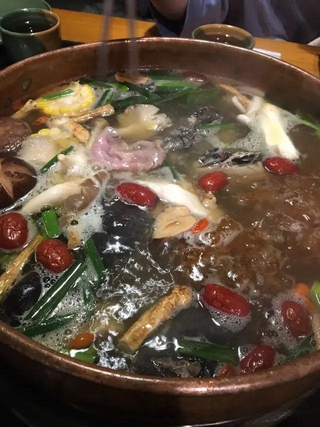 湯好飲 愈奈愈清貼 多料 食雞補補佢