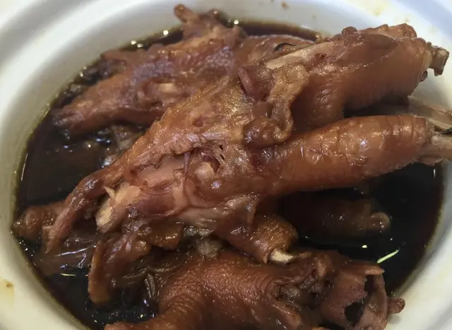 鮑汁炆雞腳