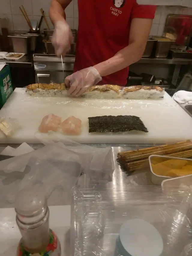 開放式廚房,透明度高,師傅好專心同衞生!抵贊!