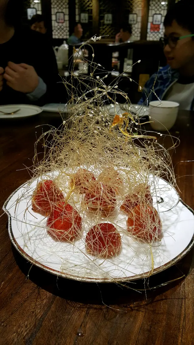拔絲士多啤梨