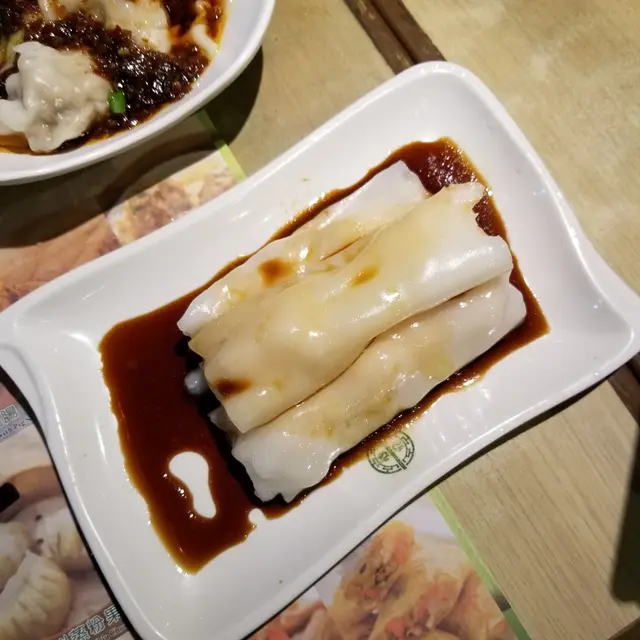 蝦肉鮮甜,腸粉皮超滑。