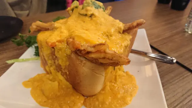 招牌焗黃咖哩麵包軟殼蟹