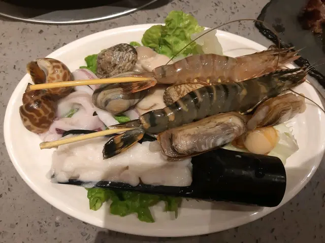 海大蝦 蜆 生蠔 東風螺 象拔蚌 墨魚滑  