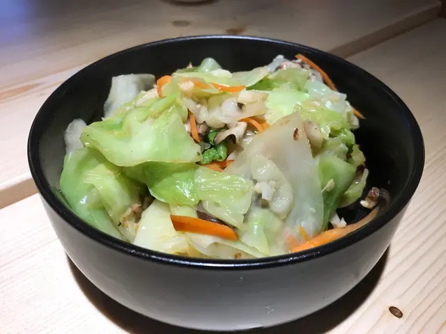 香蒜牛油炒野菜