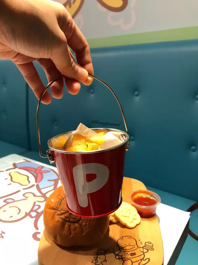 特厚和風明太子漢堡包配薯條餐