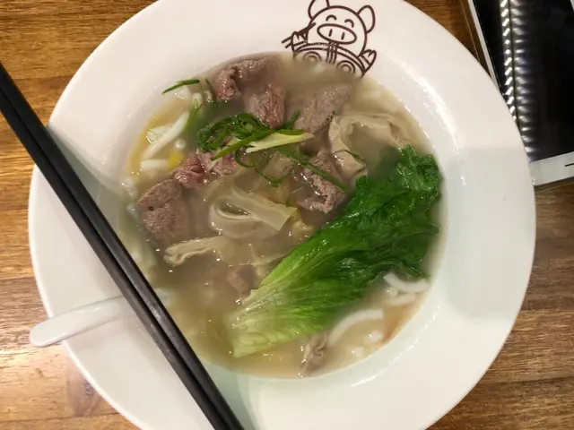 豬潤鮮牛粉,胡椒豬肚湯