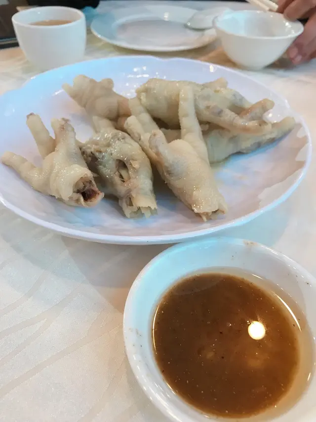 鹽焗雞腳
