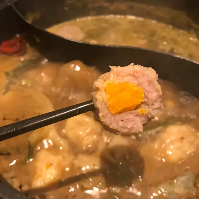 牌手打鹹蛋黃豬肉丸