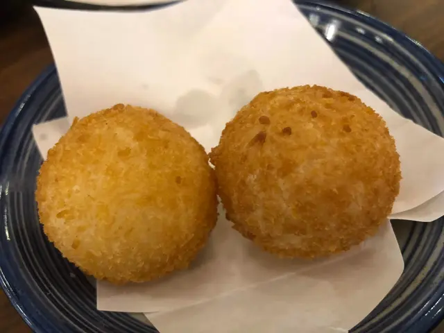 即叫即炸,香脆可口,
貓山王榴槤香濃美味,
榴槤迷必試!😋