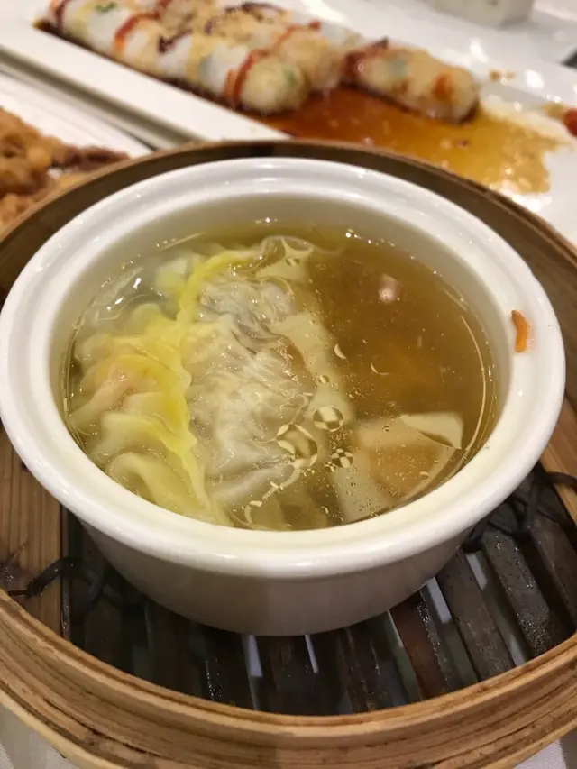 瑤柱灌湯餃