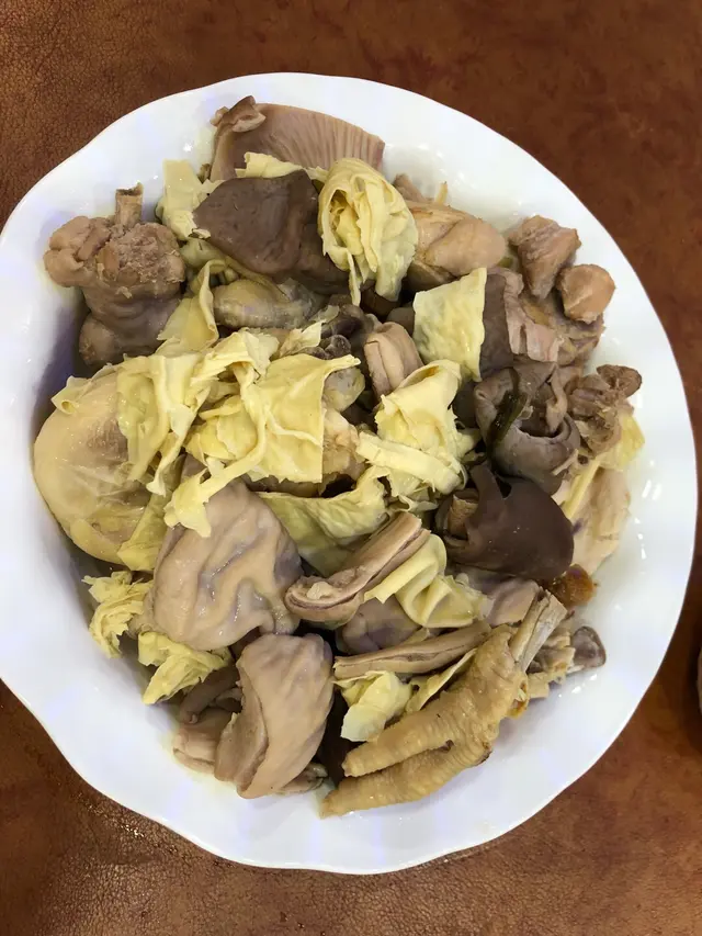 胡椒豬肚雞湯的湯料