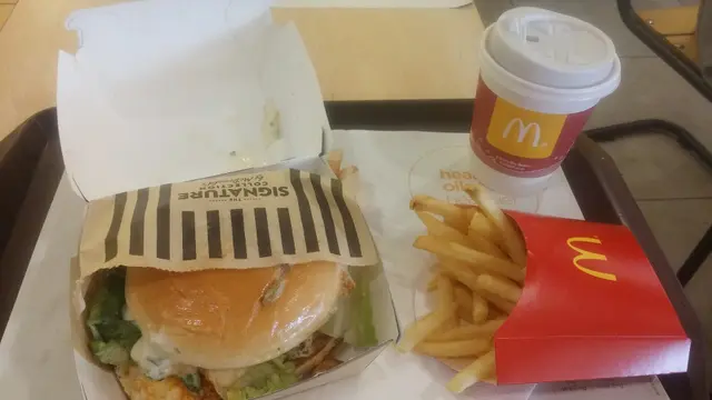 煎蛋肉醬安格斯漢堡