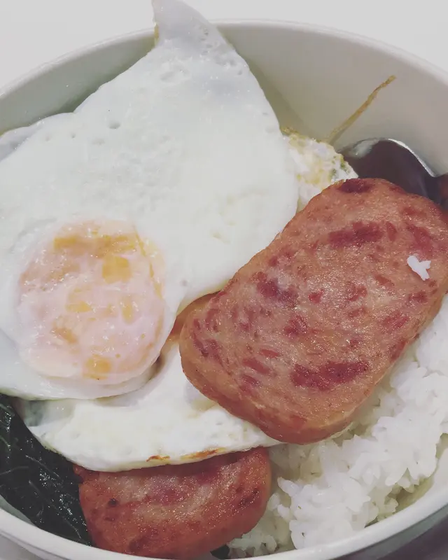 餐蛋飯