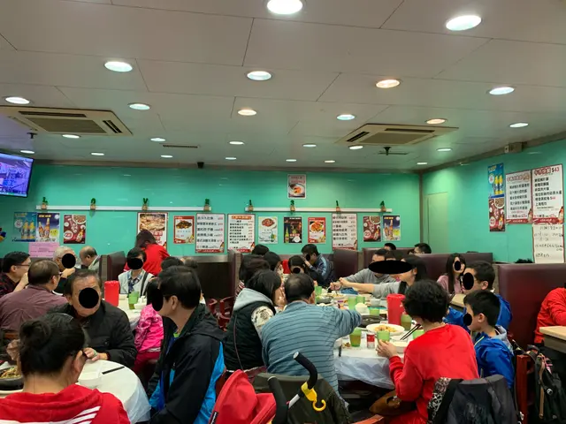 熱鬧多人，小店風味