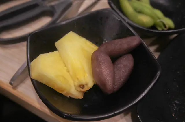 燒紫薯 和 菠蘿