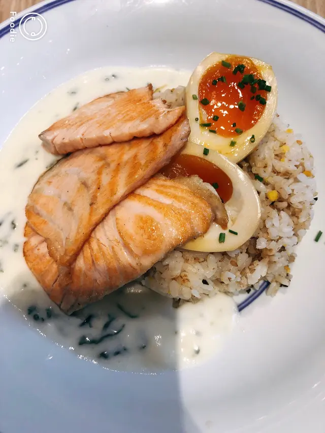 菠菜奶油三文魚飯