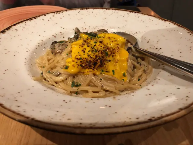 芝士白汁牛肝菌意粉