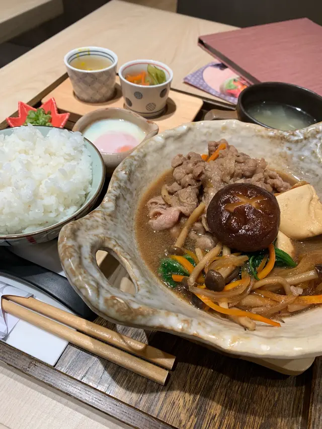 牛肉壽喜燒定食