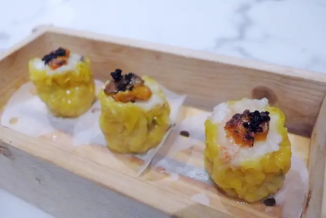 黑珍珠海膽燒賣