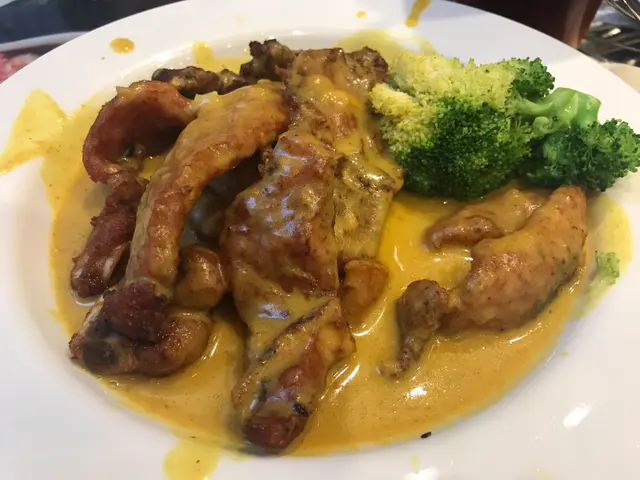 咖哩幾香,略微甜咗D,加飲料需加錢,成個飯70元左右