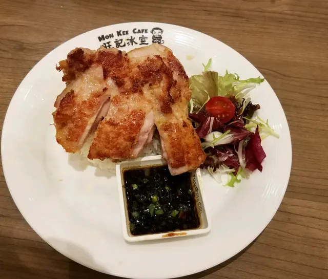 三葱豉油雞扒飯