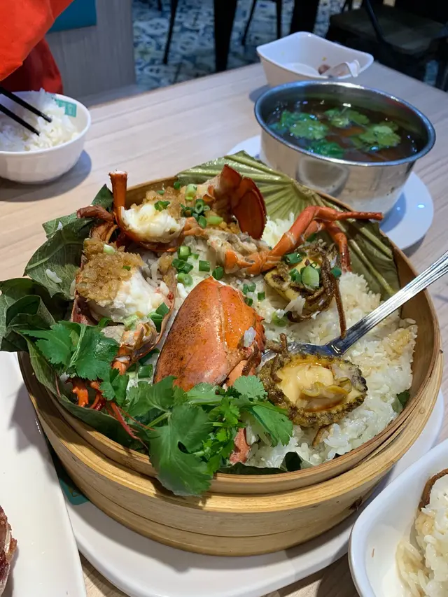 龍蝦鮑魚籠仔飯